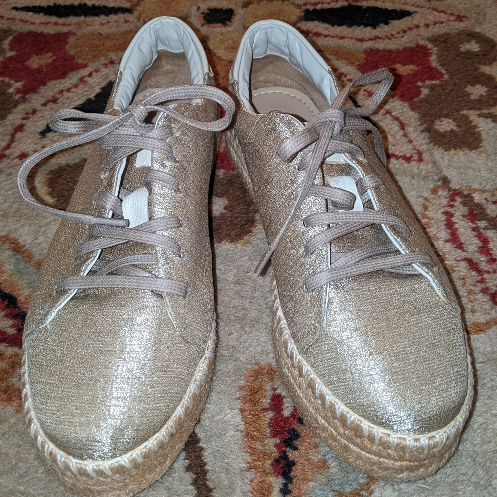 KAANAS  SHOES